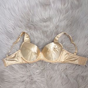 NWT Fredrick’s of Hollywood Peach Va Va Voom 32DD Bra